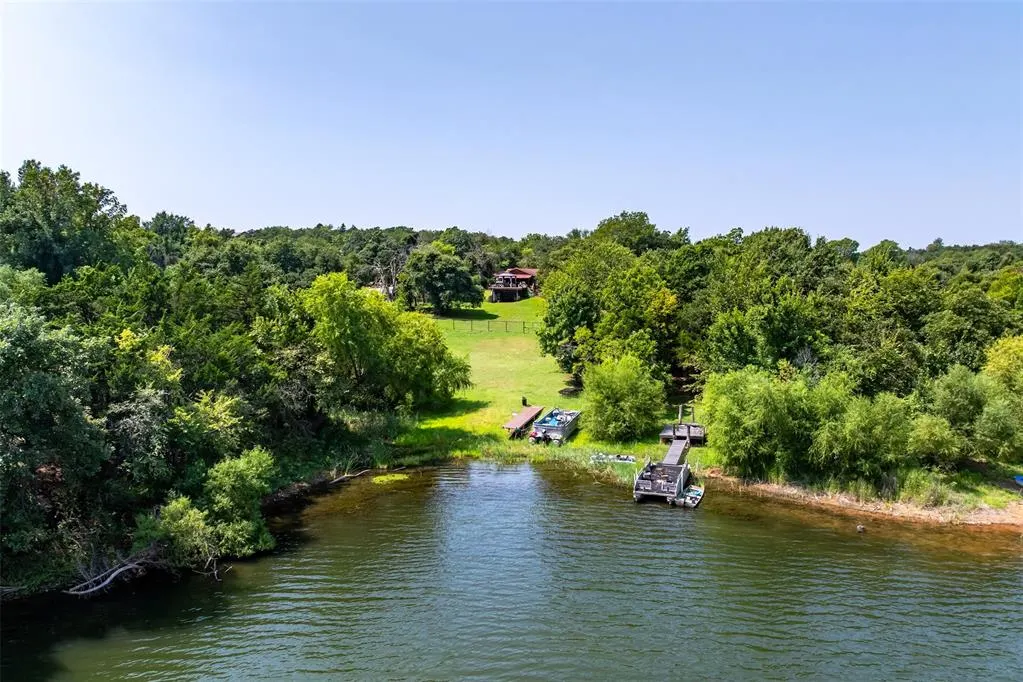 Photo 5 — 10955 Carriage Street, Hinton, OK 73047