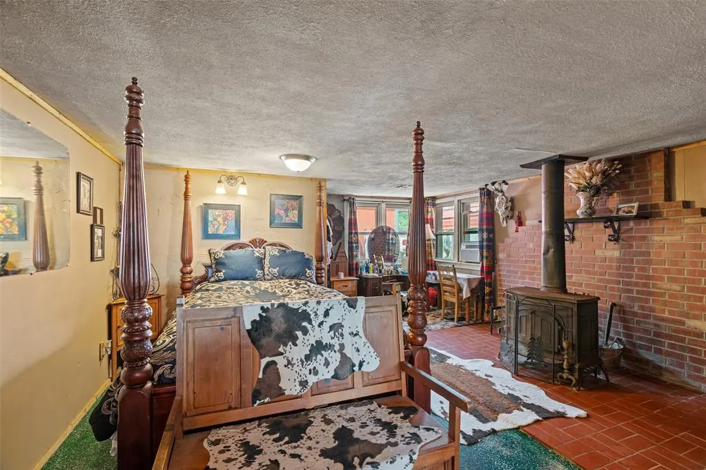 Photo 13 — 10955 Carriage Street, Hinton, OK 73047