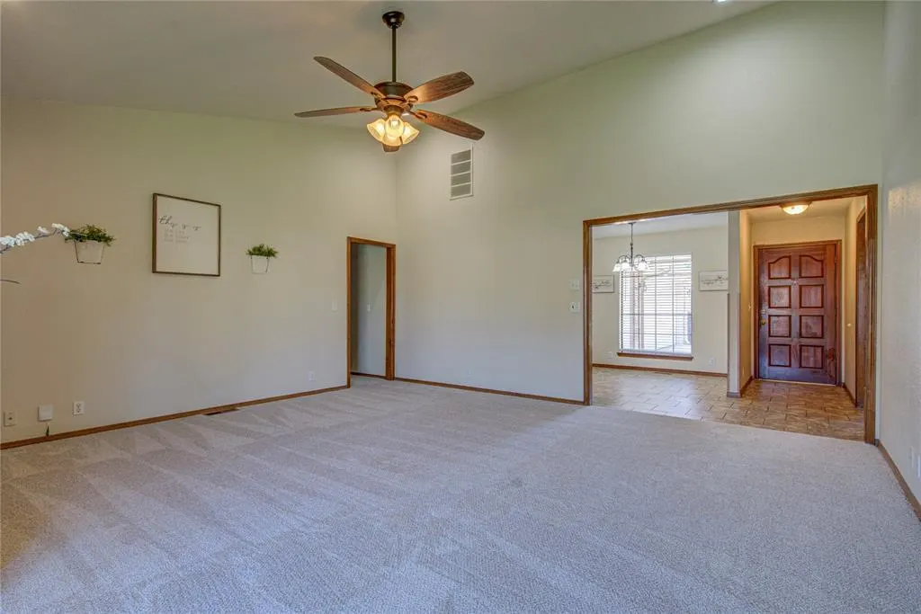 Photo 10 — 2109 Shamrock Drive, Edmond, OK 73003