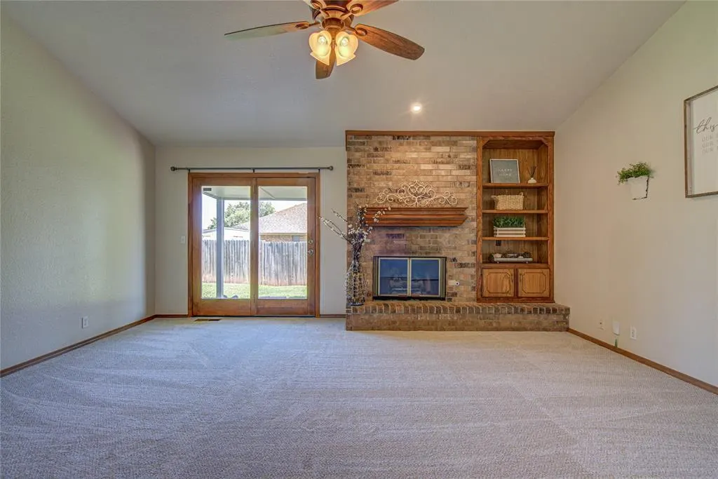 Photo 11 — 2109 Shamrock Drive, Edmond, OK 73003