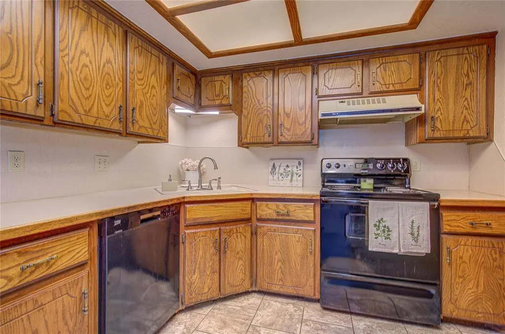 Photo 15 — 2109 Shamrock Drive, Edmond, OK 73003