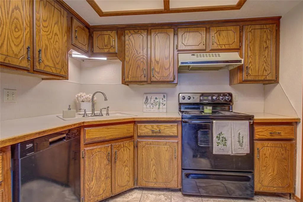 Photo 17 — 2109 Shamrock Drive, Edmond, OK 73003