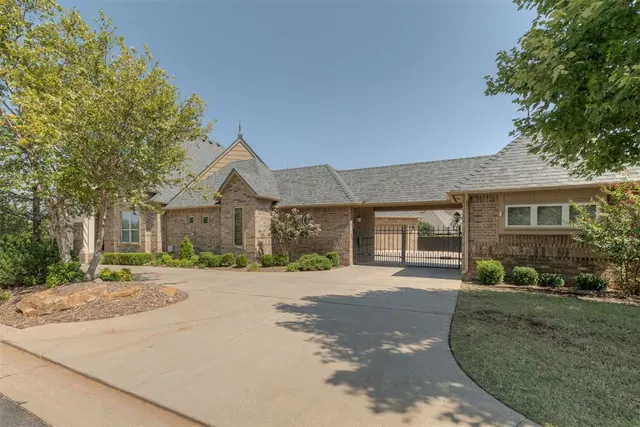 Photo 2 — 13120 Box Canyon Road, Oklahoma City, OK 73142