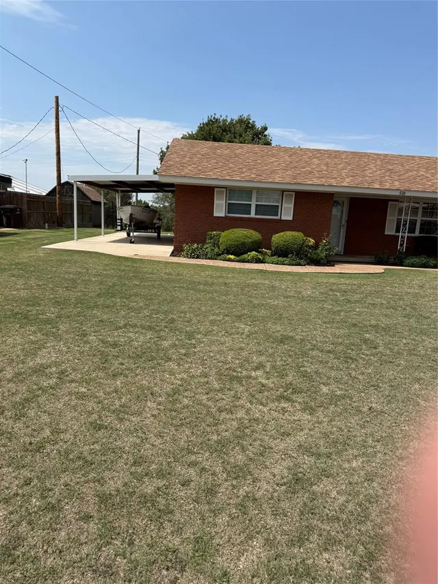 Photo 3 — 518 S CARNEGIE Street, Carnegie, OK 73015