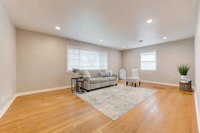 Photo 7 — 4621 NW 11th Street, Oklahoma City, OK 73127