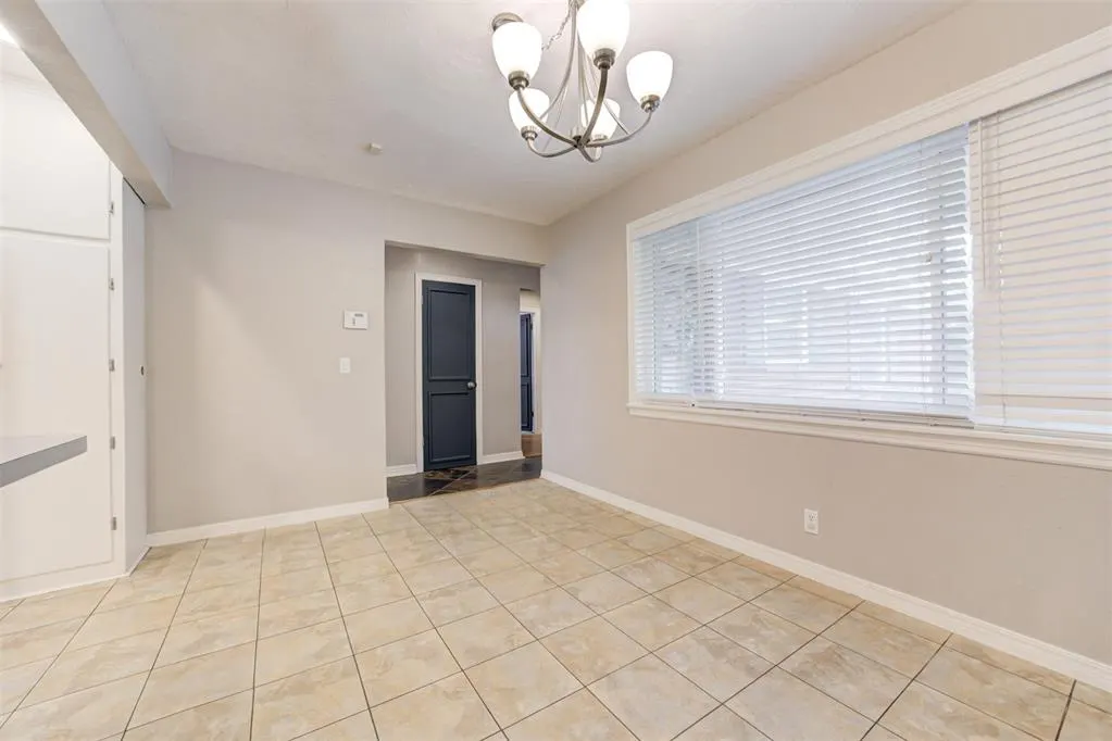 Photo 13 — 4621 NW 11th Street, Oklahoma City, OK 73127