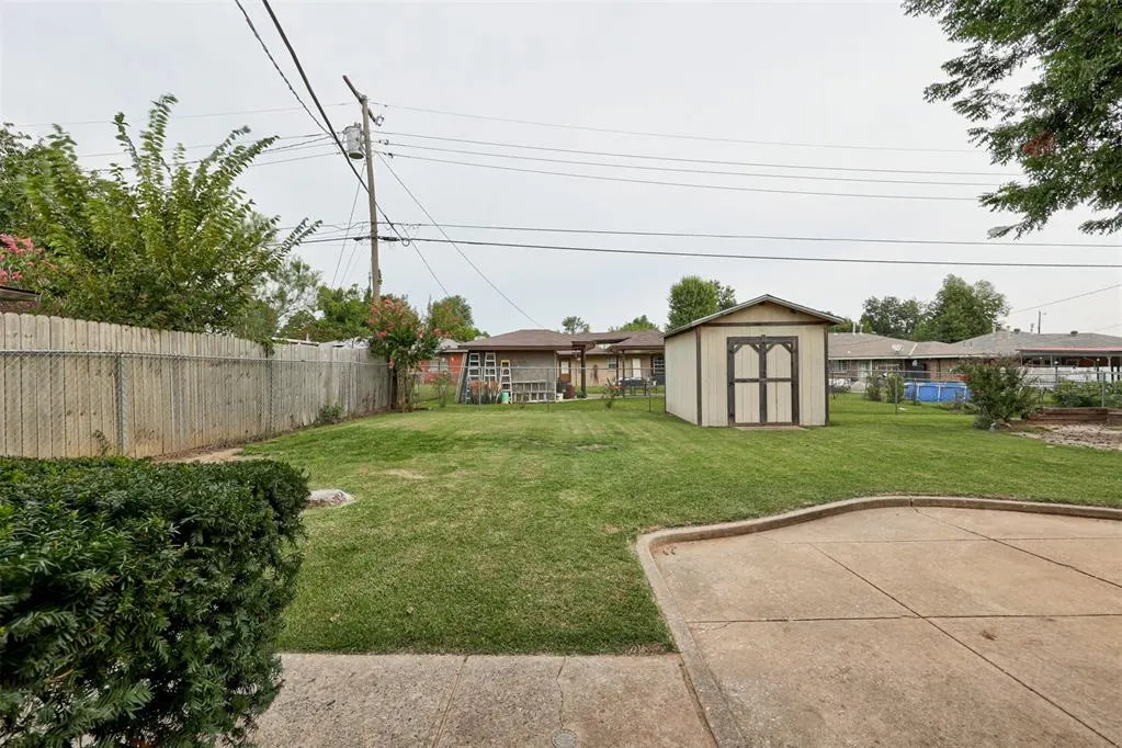 Photo 36 — 4621 NW 11th Street, Oklahoma City, OK 73127