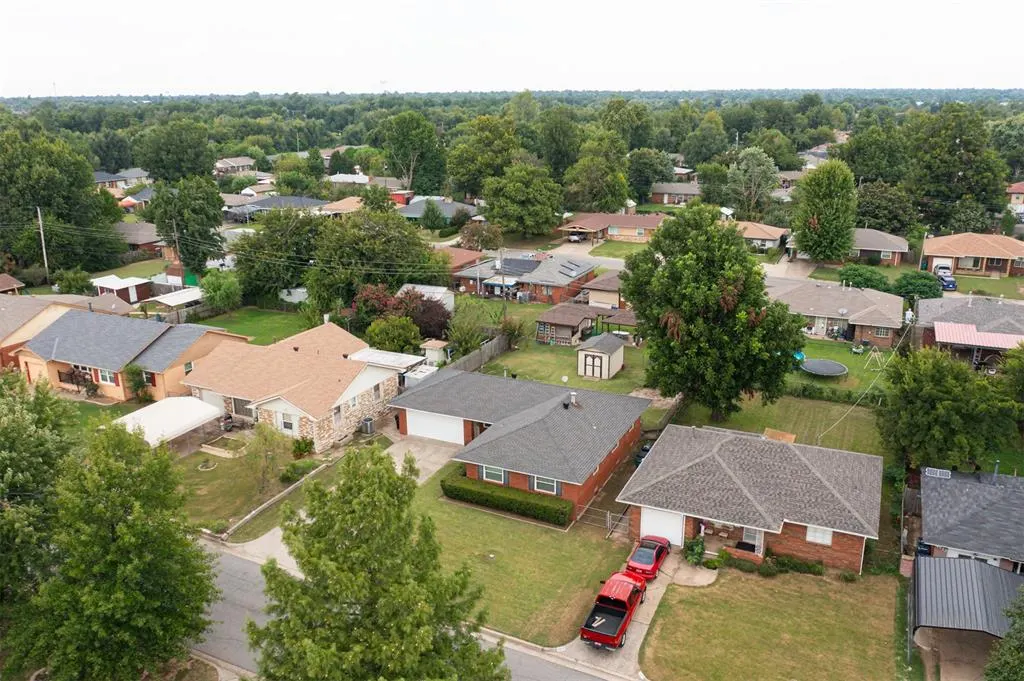Photo 42 — 4621 NW 11th Street, Oklahoma City, OK 73127