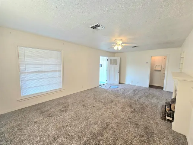 Photo 5 — 808 E Elm Street, Altus, OK 73521