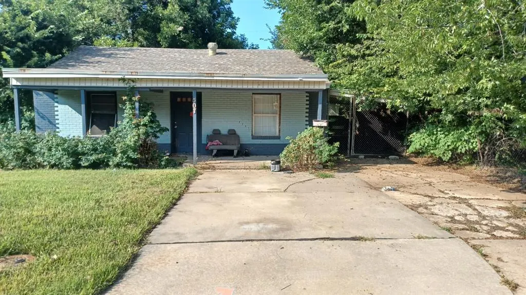 Front exterior — 507 E Curtis Drive, Midwest City, OK 73110