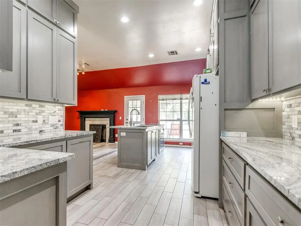 Photo 9 — 279 Woodlands Drive, Harrah, OK 73045