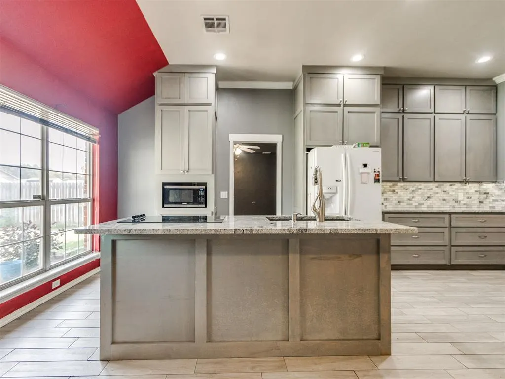 Photo 11 — 279 Woodlands Drive, Harrah, OK 73045