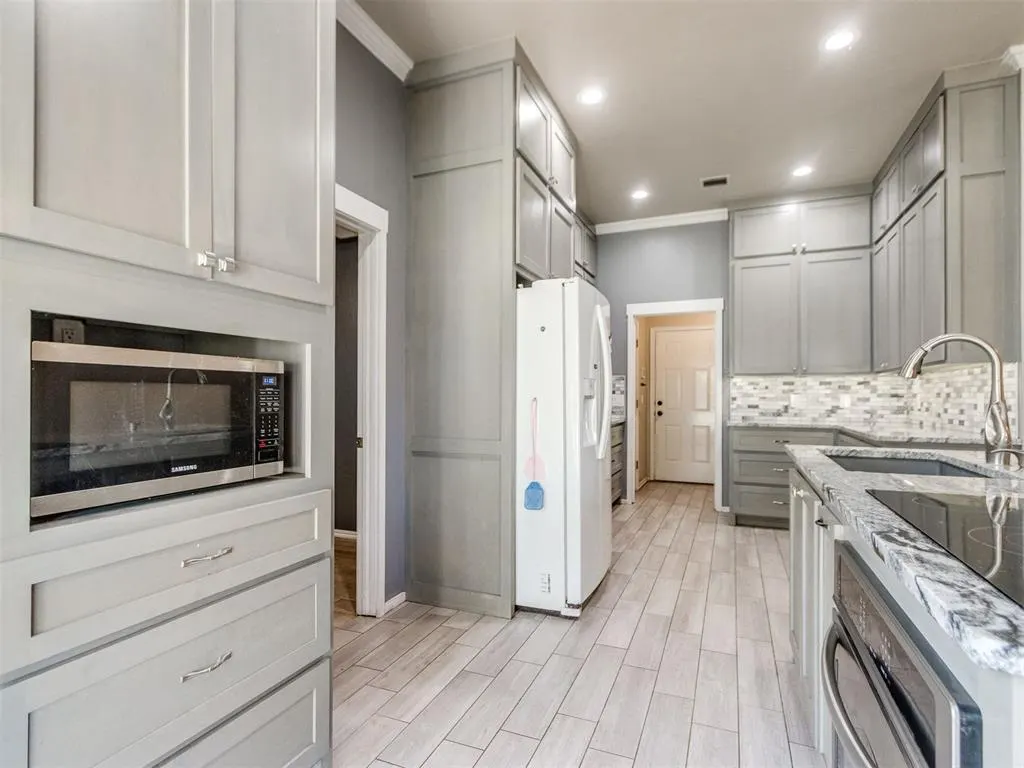 Photo 13 — 279 Woodlands Drive, Harrah, OK 73045
