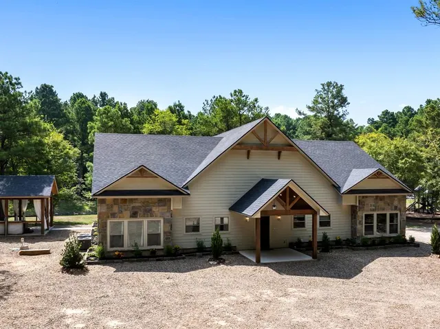 Front exterior — 74 Babbling Brook Trail, Broken Bow, OK 74728