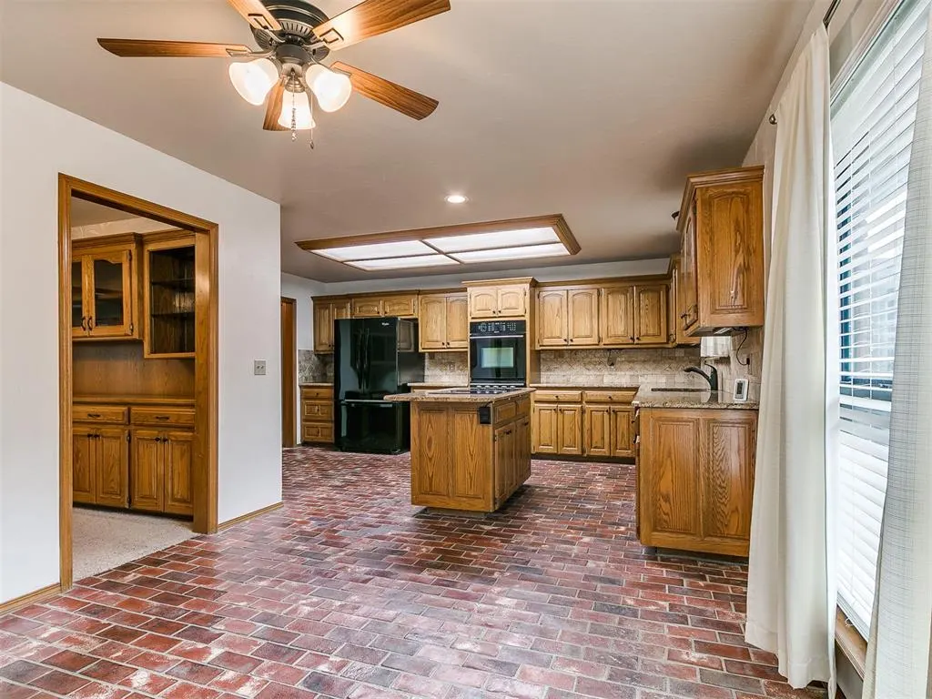 Photo 19 — 12009 Greenwick Drive, Oklahoma City, OK 73162