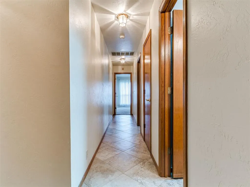 Photo 33 — 12009 Greenwick Drive, Oklahoma City, OK 73162
