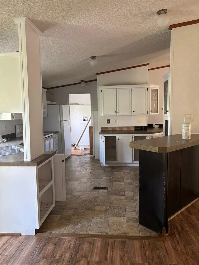Photo 4 — 20401 Misty Glen Drive, Newalla, OK 74857