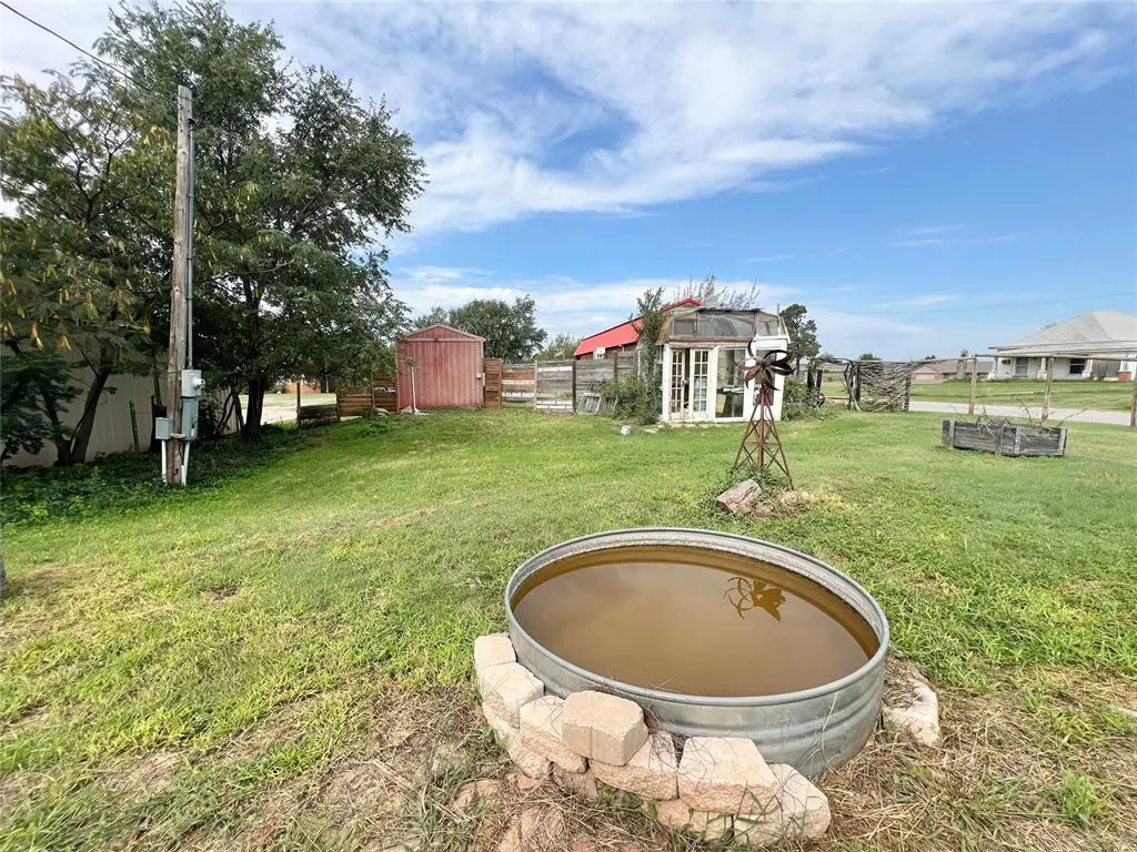 Photo 31 — 101 N Main Street, Leedey, OK 73654