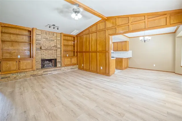 Photo 6 — 301 Bluegrass Lane, Edmond, OK 73003