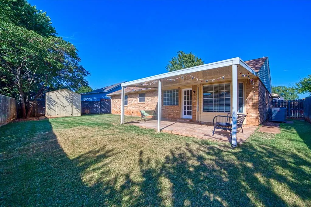 Photo 21 — 301 Bluegrass Lane, Edmond, OK 73003