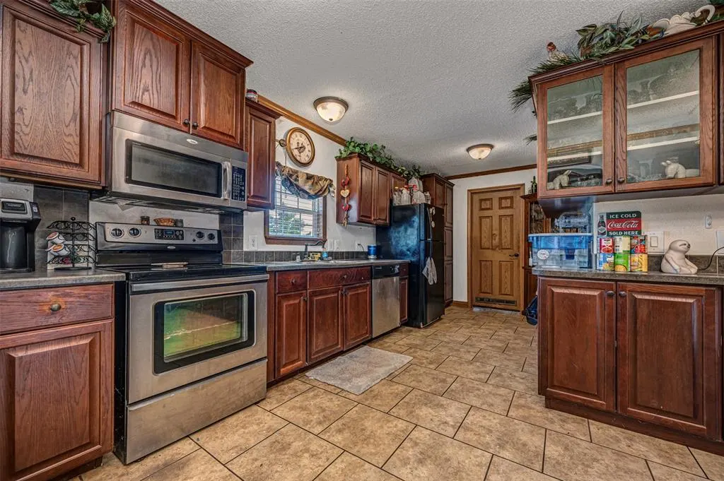 Photo 12 — 1284 County Street 2953, Tuttle, OK 73089