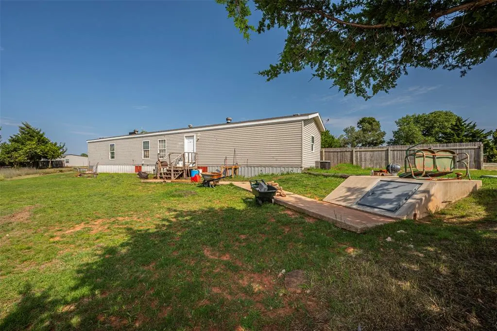 Photo 20 — 1284 County Street 2953, Tuttle, OK 73089