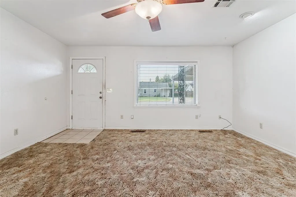 Photo 9 — 5925 NW 58th Street, Oklahoma City, OK 73122