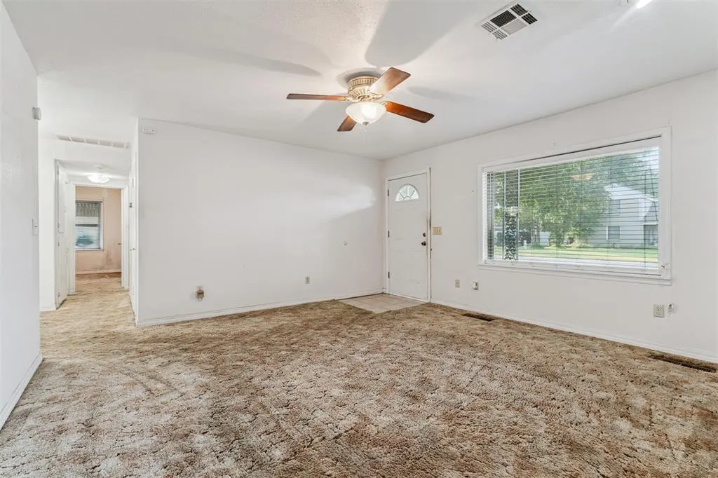 Photo 14 — 5925 NW 58th Street, Oklahoma City, OK 73122
