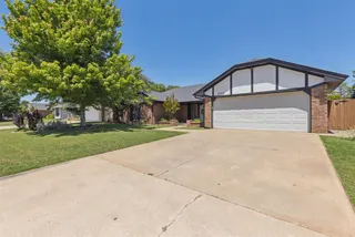 Sold home at 7217 NW 118th Street