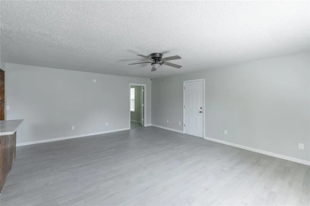 Photo 8 — 323 S Minnesota Avenue, Shawnee, OK 74801