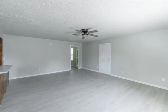 Photo 8 — 323 S Minnesota Avenue, Shawnee, OK 74801