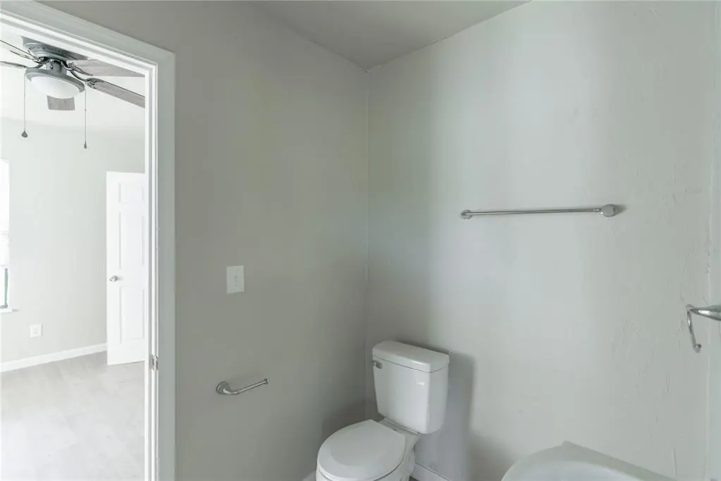 Photo 18 — 323 S Minnesota Avenue, Shawnee, OK 74801