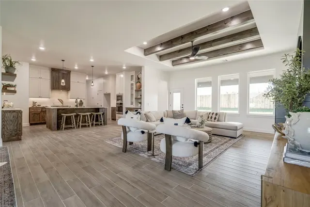 Photo 3 — 10809 Highland Drive, Yukon, OK 73099