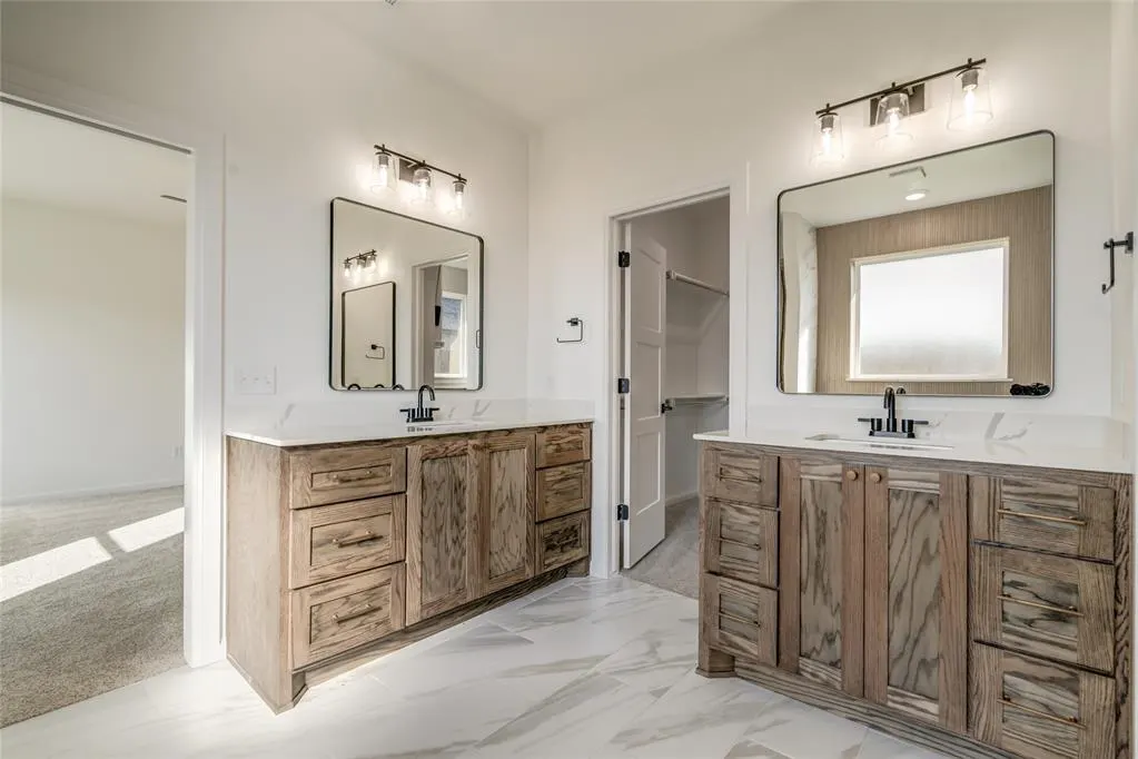 Photo 14 — 10809 Highland Drive, Yukon, OK 73099