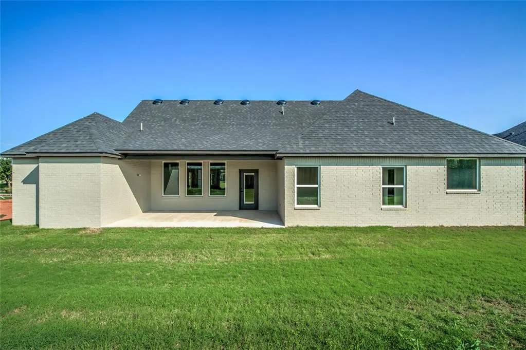 Photo 24 — 10809 Highland Drive, Yukon, OK 73099