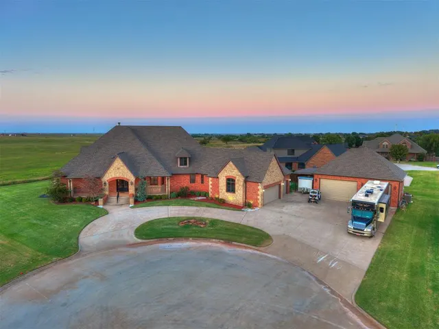 Front exterior — 610 Lawrence Drive, Okarche, OK 73762