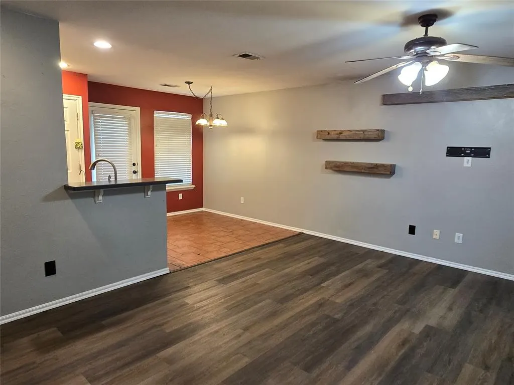 Photo 3 — 6016 SE 82nd Circle, Oklahoma City, OK 73135