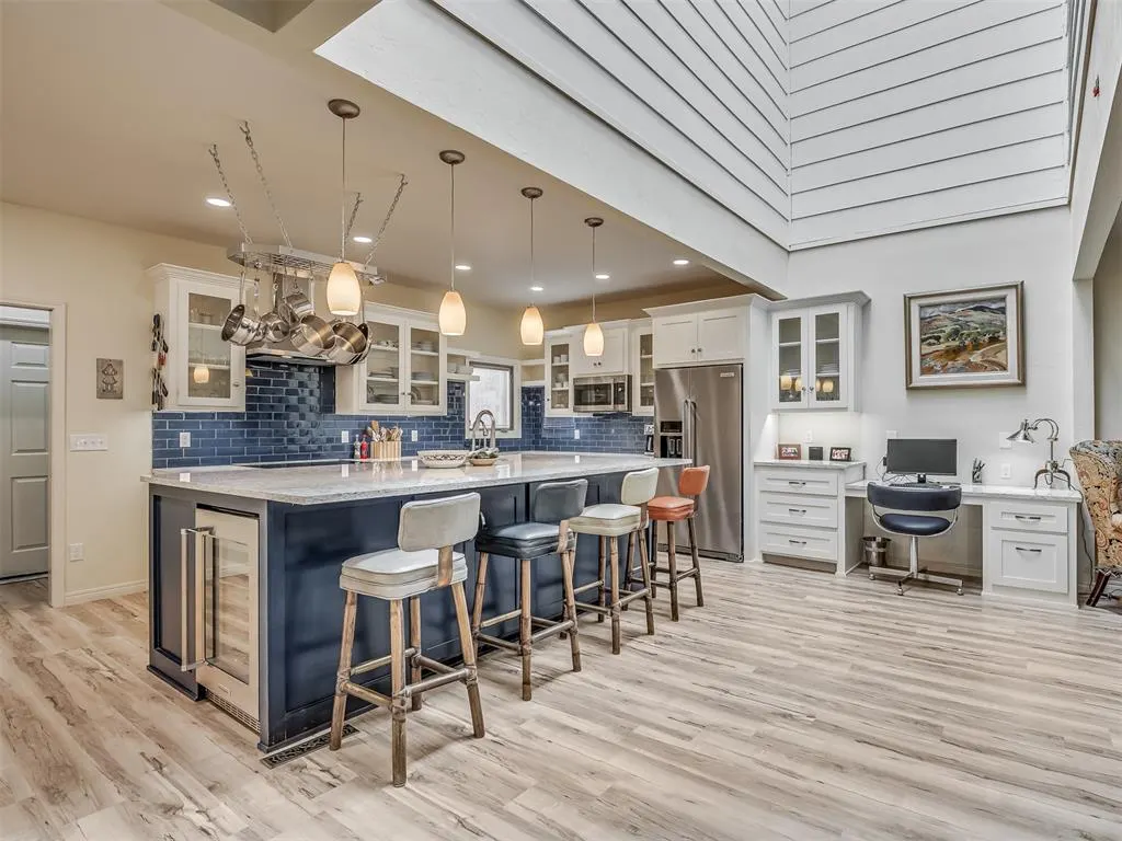 Photo 4 — 1201 Glenbrook Drive 3, Oklahoma City, OK 73118