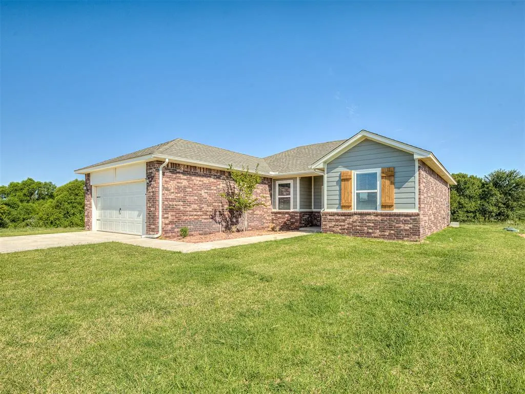 Photo 7 — 8229 Bluestem Trail, El Reno, OK 73036