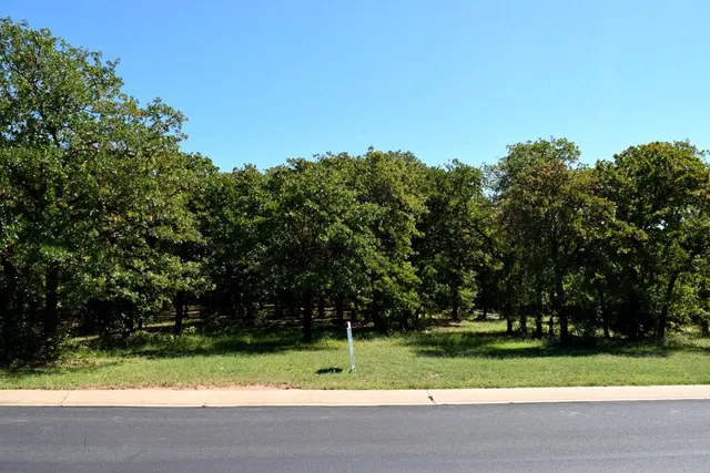 Photo 5 — 3550 Eagles Landing, Edmond, OK 73049
