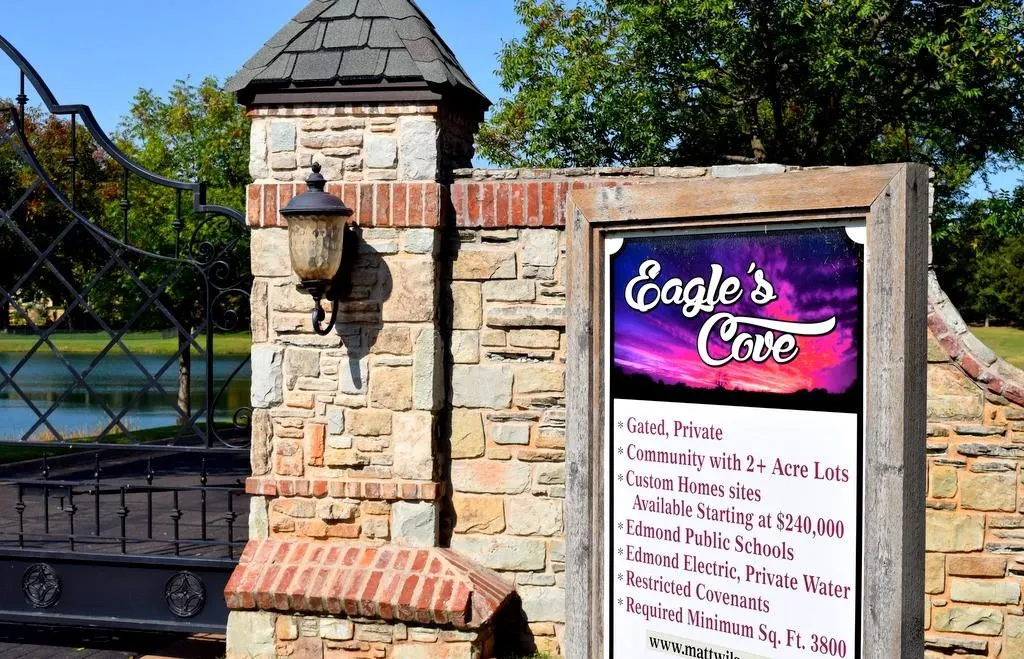 Photo 5 — 3400 Brook Valley Drive, Jones, OK 73049