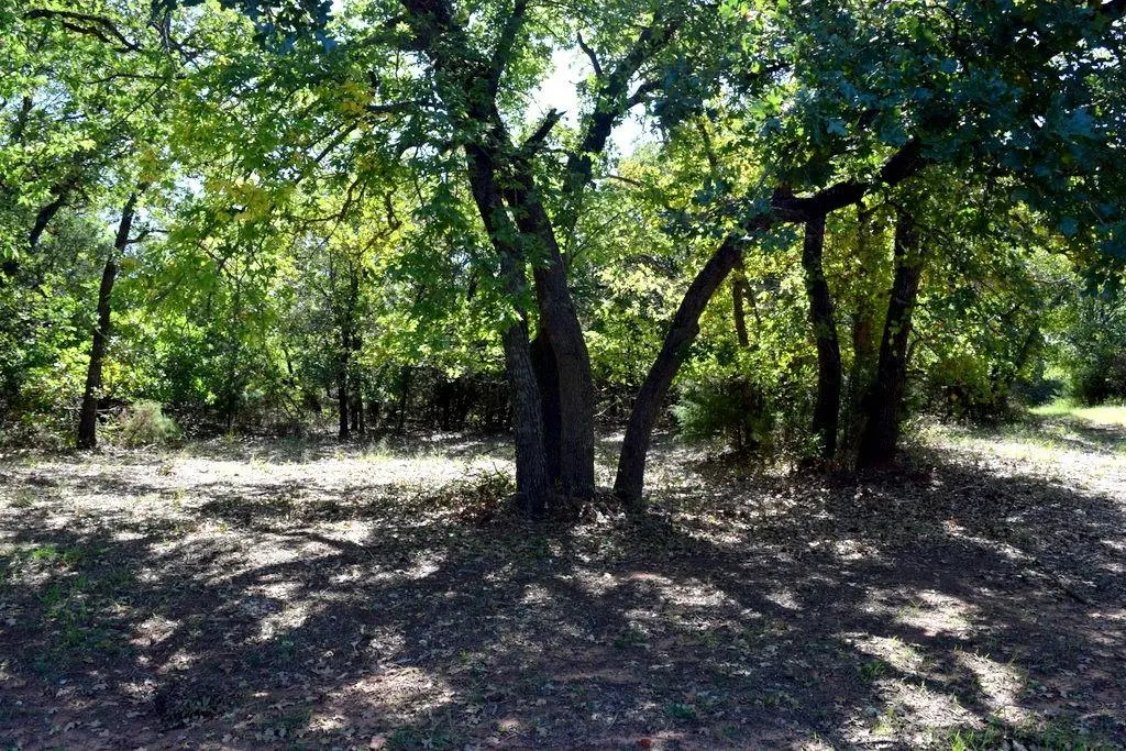 Photo 11 — 3600 Brook Valley Drive, Edmond, OK 73049