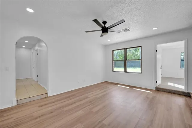 Photo 3 — 2424 SW 86th Street, Oklahoma City, OK 73159