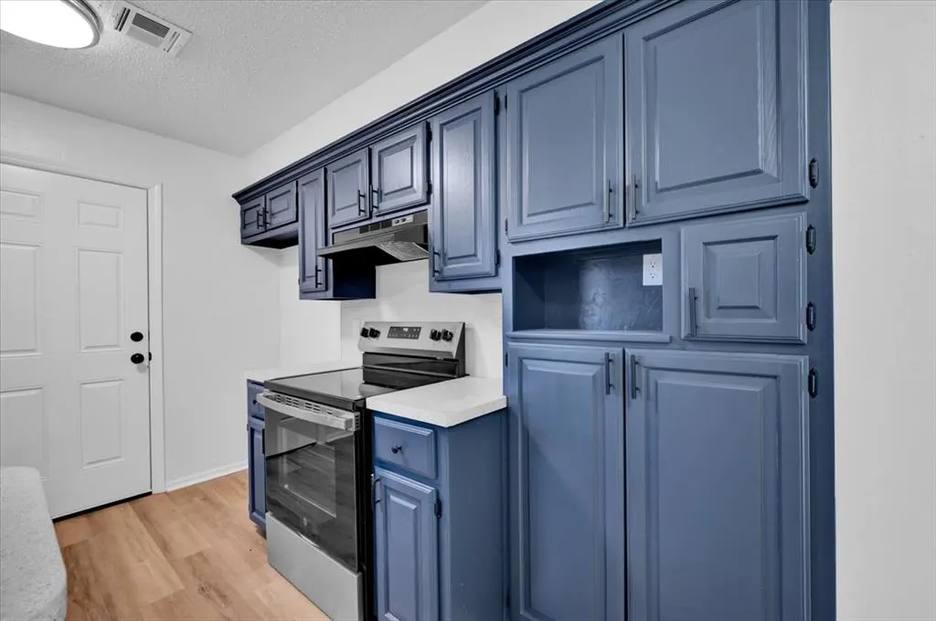 Photo 5 — 2424 SW 86th Street, Oklahoma City, OK 73159