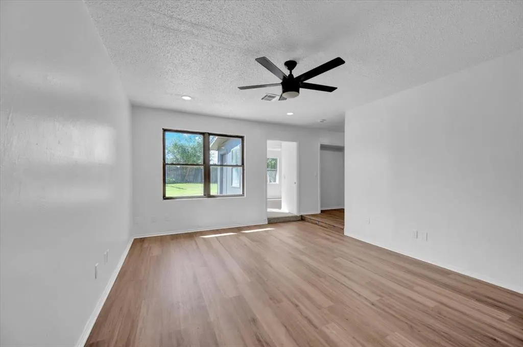 Photo 10 — 2424 SW 86th Street, Oklahoma City, OK 73159