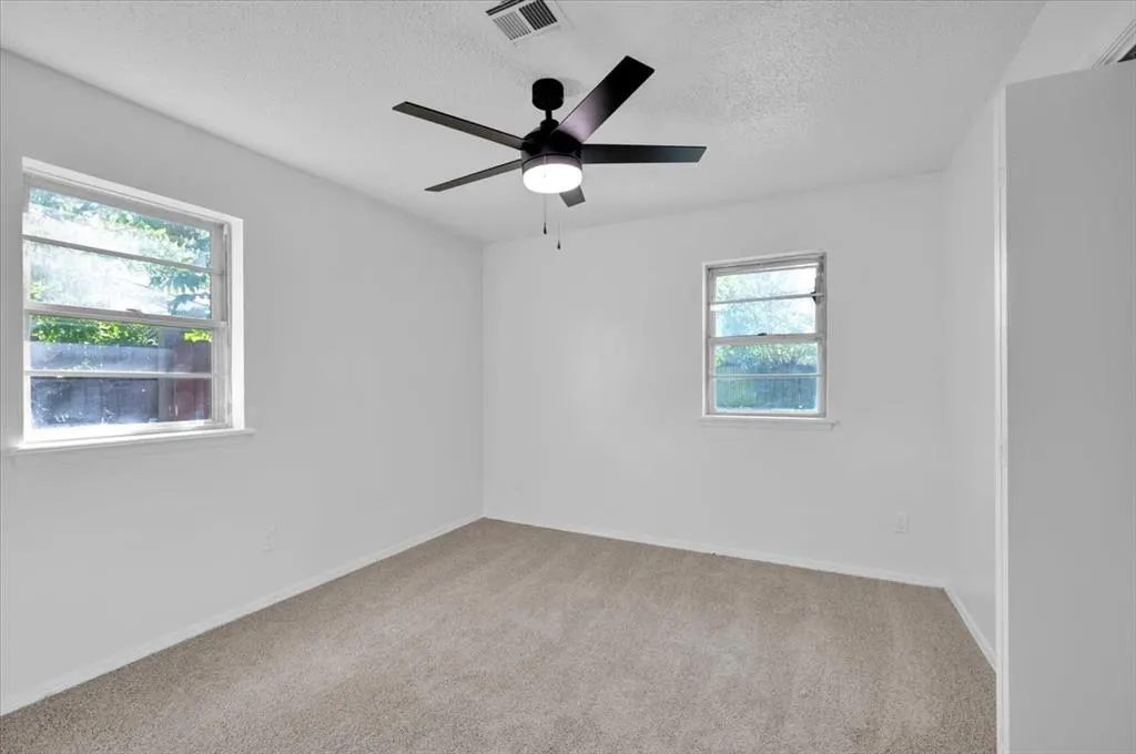 Photo 21 — 2424 SW 86th Street, Oklahoma City, OK 73159