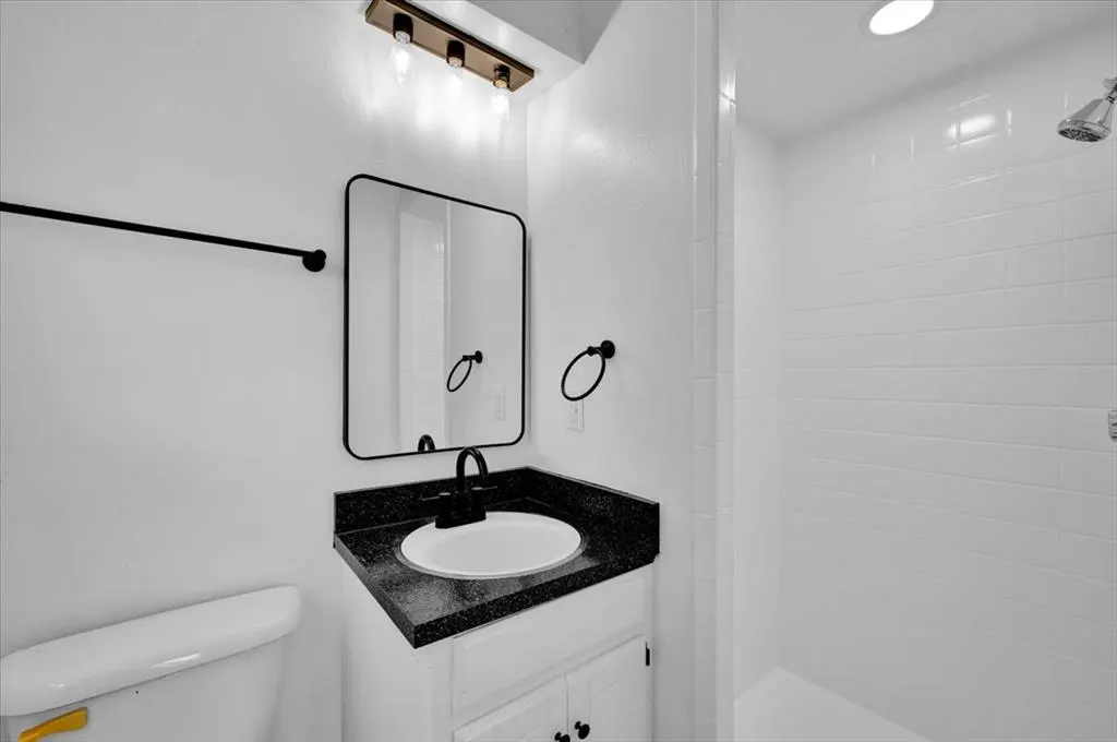 Photo 24 — 2424 SW 86th Street, Oklahoma City, OK 73159