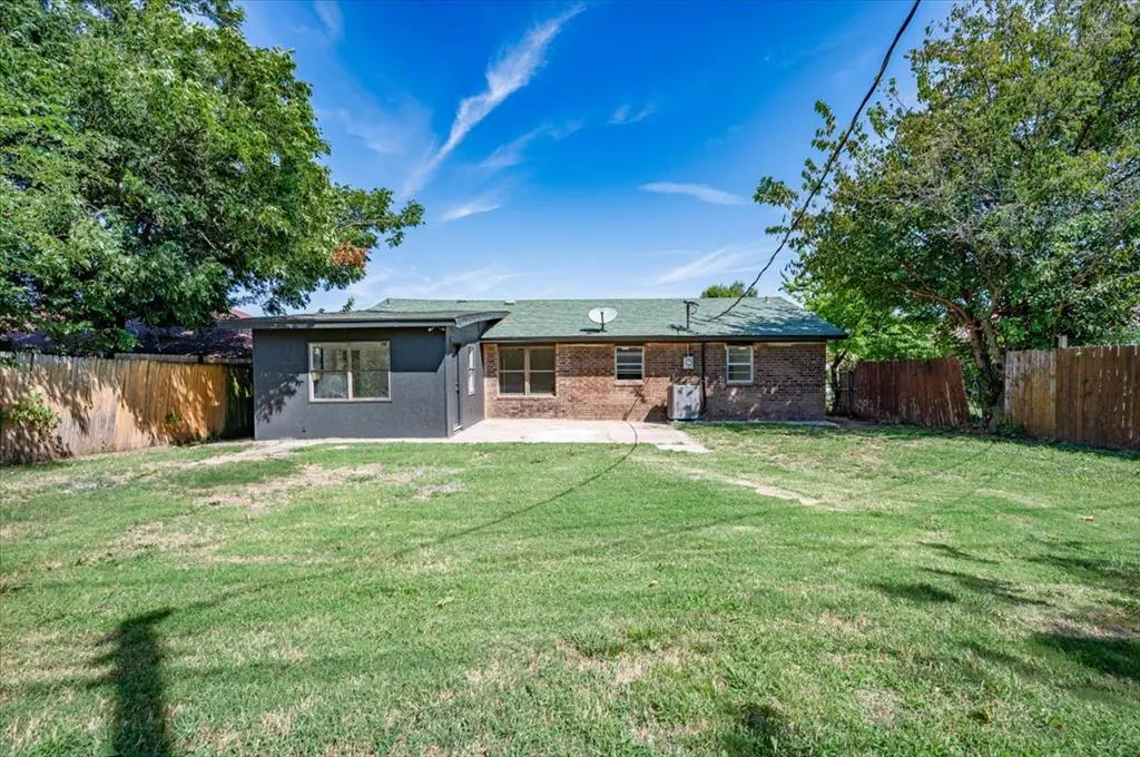 Photo 30 — 2424 SW 86th Street, Oklahoma City, OK 73159