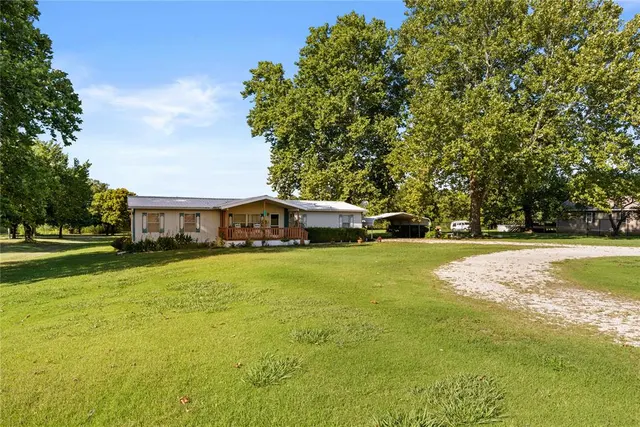 Photo 2 — 13680 County road 1560, Ada, OK 74820