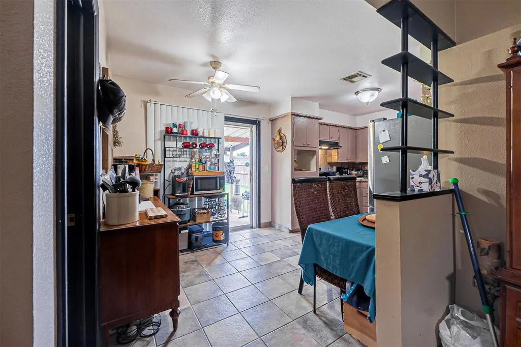Photo 7 — 2305 N Gleason Avenue, Bethany, OK 73008